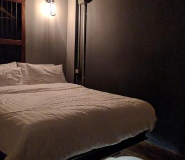 Wat Sam Phraya Auberge | Zeds Hostel Bangkok