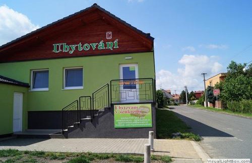 Luzice Appartement | zelený apartmán