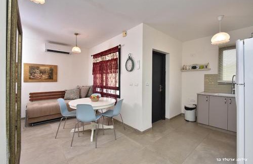 Sde Eliezer Cabine | Zemer Lodging