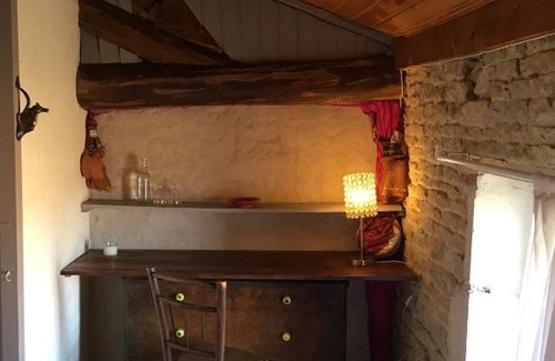 Saint-Pierre-le-Vieux Lit Et Petit-Déjeuner | Zen au Marais Hammam Massages