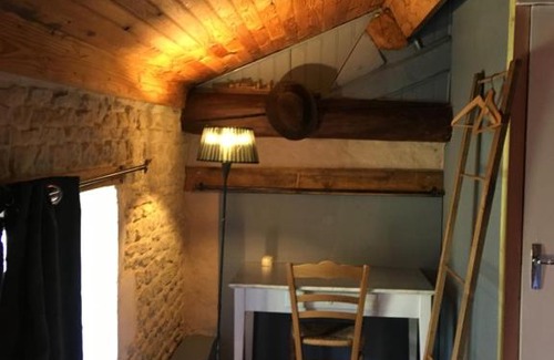 Saint-Pierre-le-Vieux Lit Et Petit-Déjeuner | Zen au Marais Hammam Massages