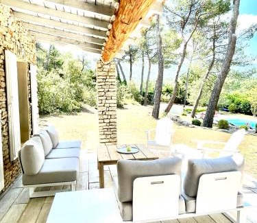 Menerbes Villa | Zen et Chic, juste à coté de la Bastide de Marie