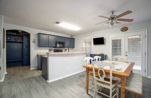 Medical Center District Maison | ZEN Garden in the Medical Center, close to Fiesta Texas, UTSA & Airport