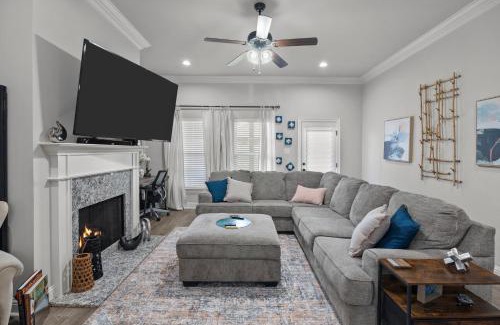 Shreveport Maison | Zen House, a peaceful sanctuary in Shreveport, LA! Tv in each room