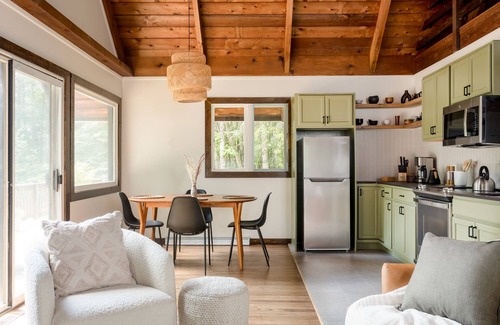 Denver Cabine | Zen Japanese Catskills Cabin, w/ Fire pit, Fireplace, Tatami, 15min to Belleayre
