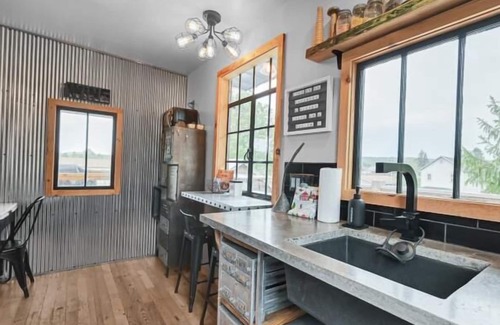 Canaan Valley Maison | Zen2- Adorable Tiny Home in Davis! Pet Friendly! A/C