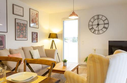 Saint-Julien-en-Genevois Appartement | ZenBNB - ROYAL - 2 Chambres - 4 Pers - WiFI - Balcon - Parking