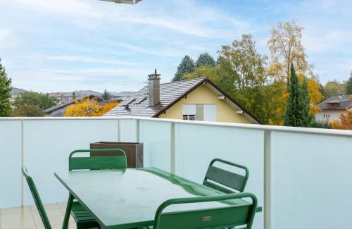Saint-Julien-en-Genevois Appartement | ZenBNB - ROYAL - 2 Chambres - 4 Pers - WiFI - Balcon - Parking