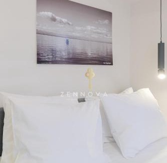 Old Town Appartement | Zennova #72 Tsinari Comfort & Luxury Suite