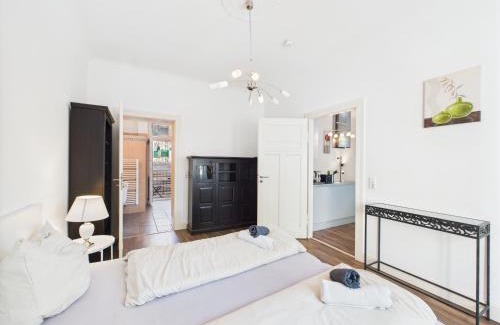 Wiesbaden Appartement | Zentrales Apartment im Westend I Küche I Balkon I für bis zu 4 Personen