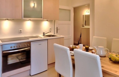 Tempelhof Appartement | Zentrumsnah und Trotzdem im Grünen Eingerahmt von Zwei Großzügigen Parkanlagen
