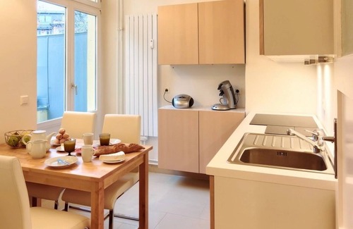 Tempelhof Appartement | Zentrumsnah und Trotzdem im Grünen Eingerahmt von Zwei Großzügigen Parkanlagen