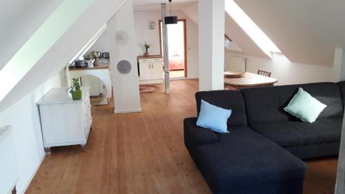 Lauf an der Pegnitz Appartement | Zentrumsnahe Dachwohnung in grüner Oase