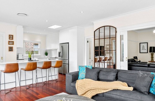 Roseville Maison | Zeus Fully Furnished Home in Roseville