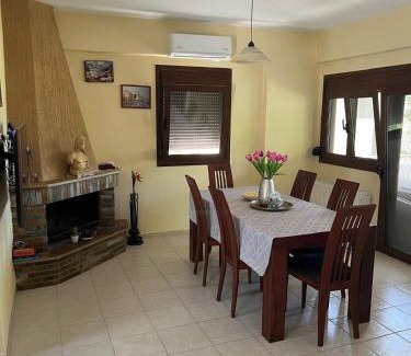 Anatolikos Olimpos Maison | ZEUS Viewpoint Villa: Three floors of beauty