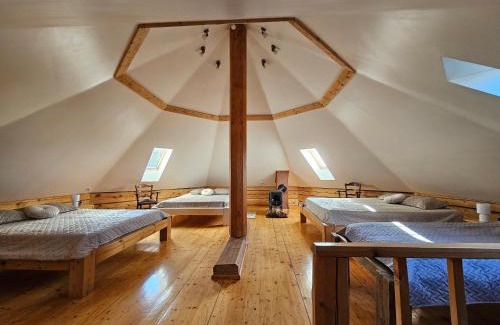 Vidzeme Maison | Ziedu pirts