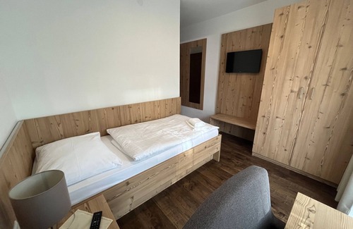 Obsteig Lit Et Petit-Déjeuner | Zimmer 03 / 1bett mit Balkon - Pension Alpina