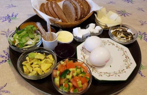 Odem Lit Et Petit-Déjeuner | zimmer cigale