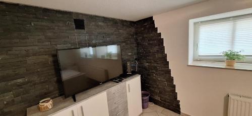 Schwerin Appartement | Zimmer im UG direkt in der Innenstadt, Centrum