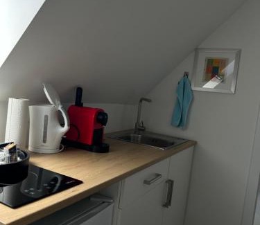 Region Hannover District Maison | Zimmer mit Küche und Bad