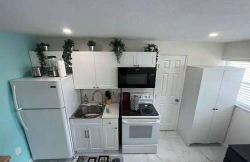 Lake Ridge Maison | ★ Zin Cozy Studio★5 min to Beach★
