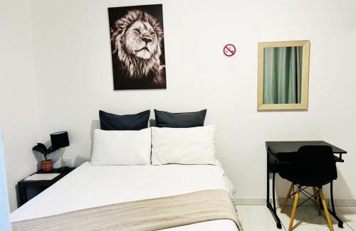 Emalahleni Maison | Zindiza Guesthouse