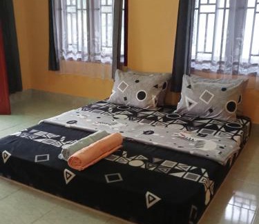 Kotaraja Maison | Zinzi's All-Inclusive Homestay
