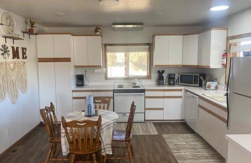 Mammoth Creek Maison | Zion to Bryce cowboy cabin