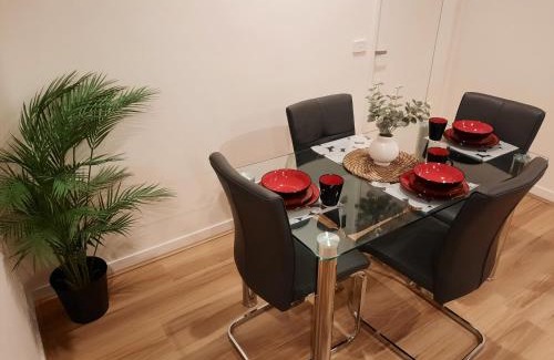 Bruce Appartement | ZMITH Apartment - BROOKE, Near AIS, GIO Stadium, UC, & Nth - Canberra Hospital