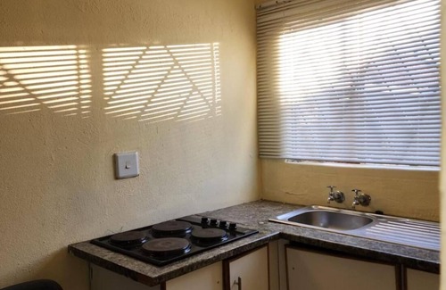 Polokwane Appartement | Zone 4 Motel and spa