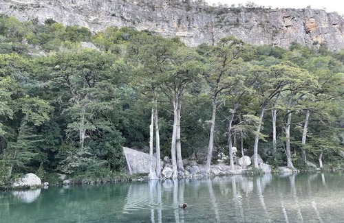 Uvalde County Cabine | Zubers - CA -L Cabin L