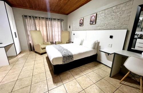 Polokwane Appartement | ZUCH Accommodation at Pafuri Self Catering - Guest Suite