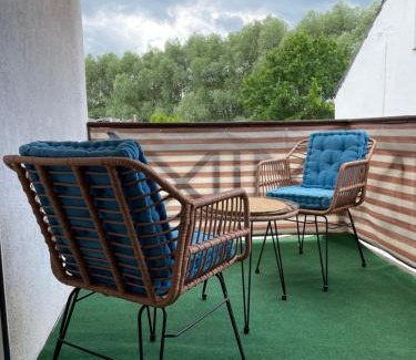 Western Ring Area Appartement | Zuhause auf Zeit Ruhige Lage Parkplatz Wifi