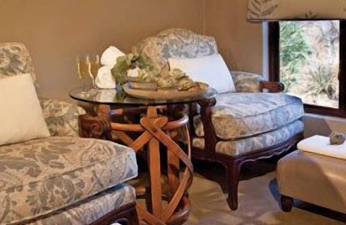 Vaalwater Cabine | Zulu Camp at Shambala Private Game Reserve