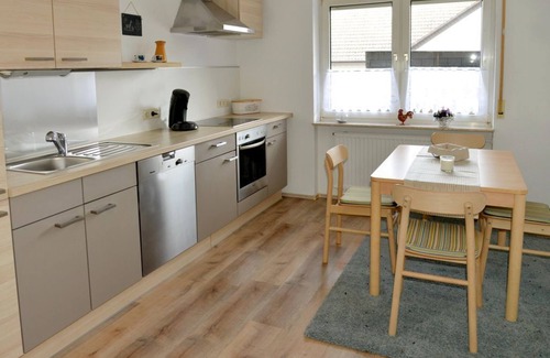 Annweiler am Trifels Appartement | Zur Angenehmen Gegend - Appartement/fewo, Dusche, WC, 1 Schlafraum