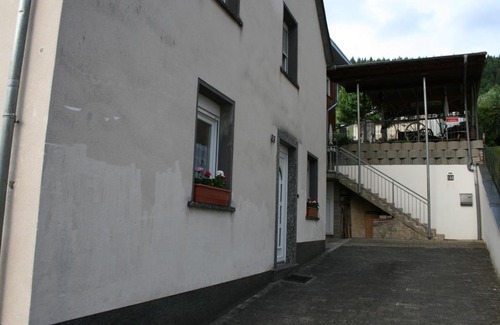 Burg Appartement | Zwei Ferienwohnungen "Im Weingarten "