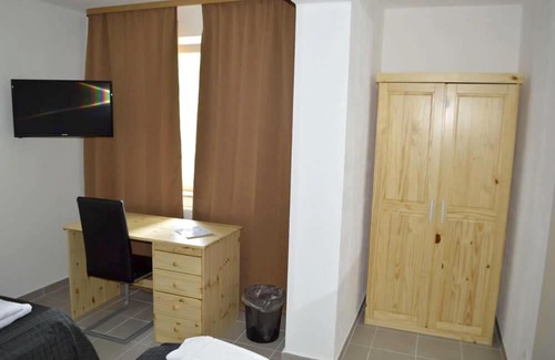 Laubenheim Maison | Zwei Raben Pension