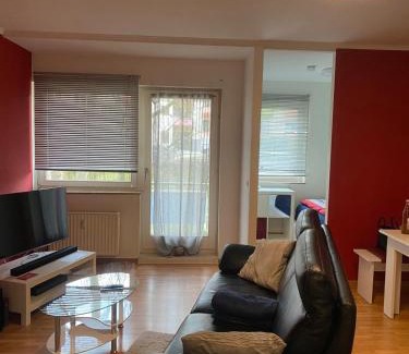 Neu-Kurenz Appartement | Zwei Zimmer Appartment mit Balkon und Stellplatz voll möbliert