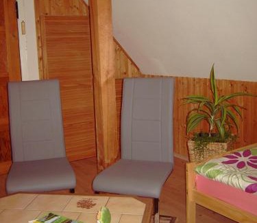 Tribsees Appartement | Zweibettzimmer "Marie"
