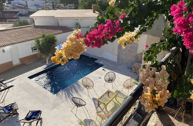 À 3' de la plage jolie maison de 4 à 6 personnes récemment rénovée, piscine...
