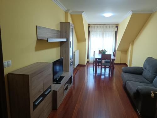 Ático con 3 habitaciones en Poio