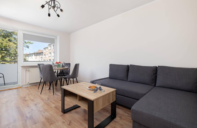 Źródlana 5C | Elegant Apartment | Desk