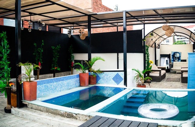 Luxueux Apt au meilleur quartier de la ville Bachelor Party Friendly avec jacuzzi