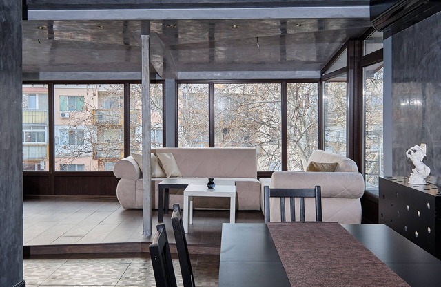 Апартаментът / L'appartement