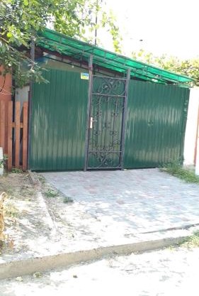 частный дом, отдельный вход и двор