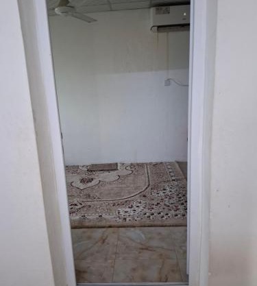 الجفنين