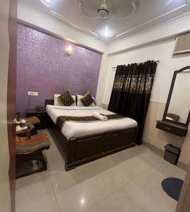 द्वारकानाथ hotel