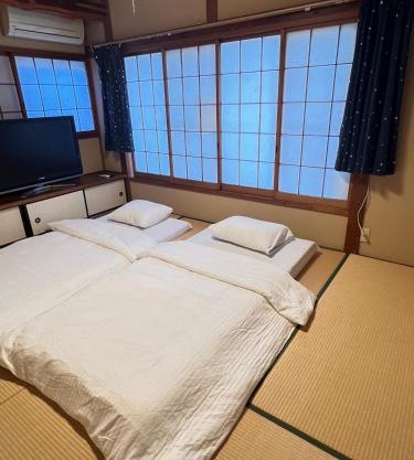 宝居立石