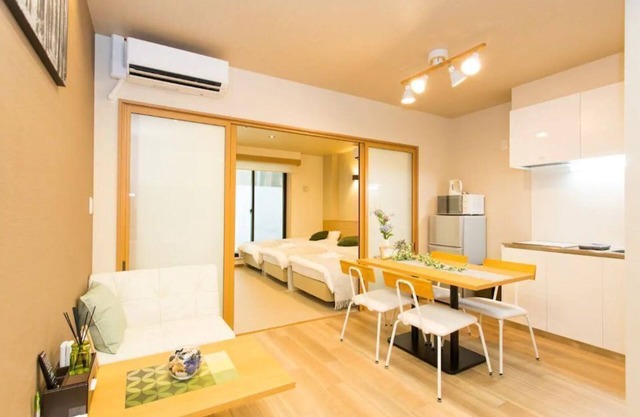 01Groupe séjour CLASSE / 350m à pied de la gare de Namba / 280m à pied de la gare de Nihonbashi / Maximum 6 personnes / WIFI