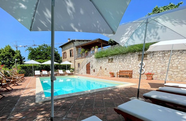 02 Spoleto Splash - Amazing private pool and grounds